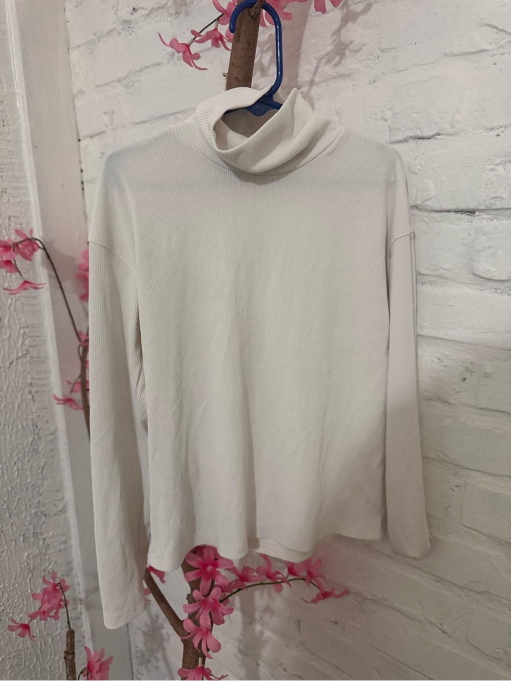 SHEIN Cream Ribbed Knit Turtleneck Top